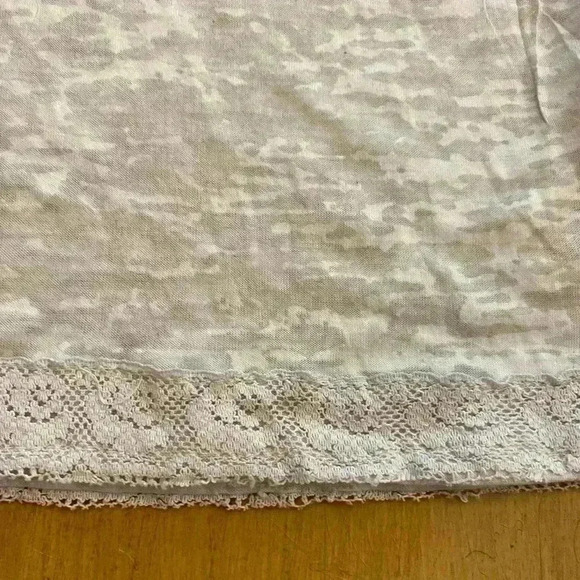 Reba Womens Long Sleeve Sheer Art Decorative Top size M-L - Picture 6 of 15